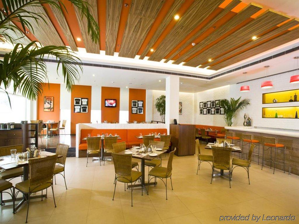 Lemon Tree Hotel, 4*