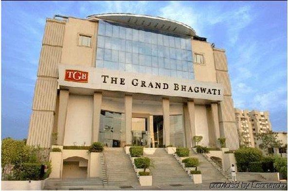 Hotel The Grand Bhagwati 4*