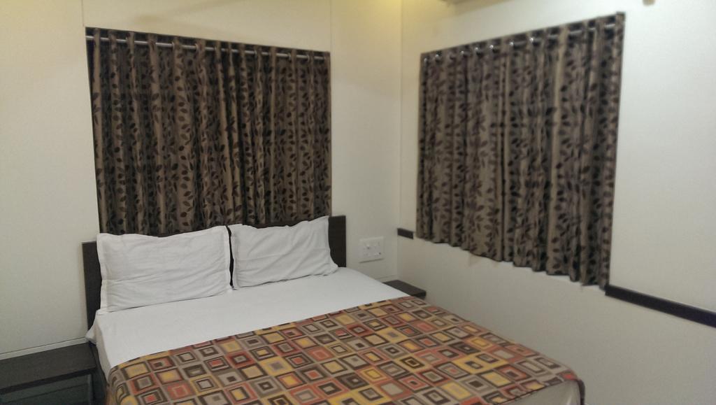 Hotel Collection O 39594 Heritage Paldi Rd