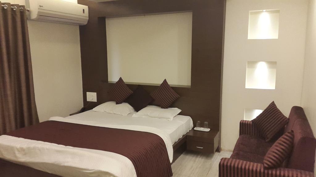 Hotel Collection O 39594 Heritage Paldi Rd 3*