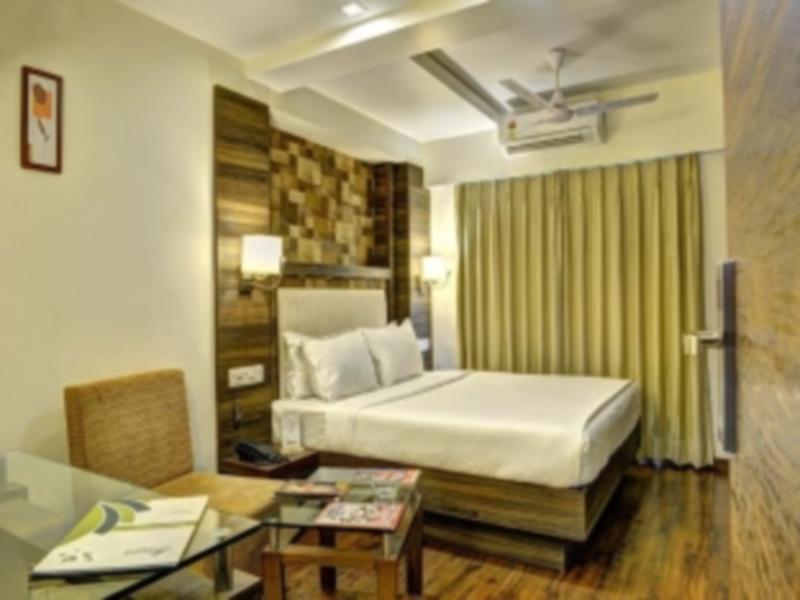 Aaram Orchard Hotel