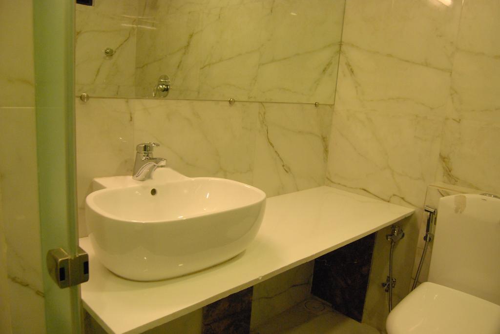 Hotel Shahi Palace 2*