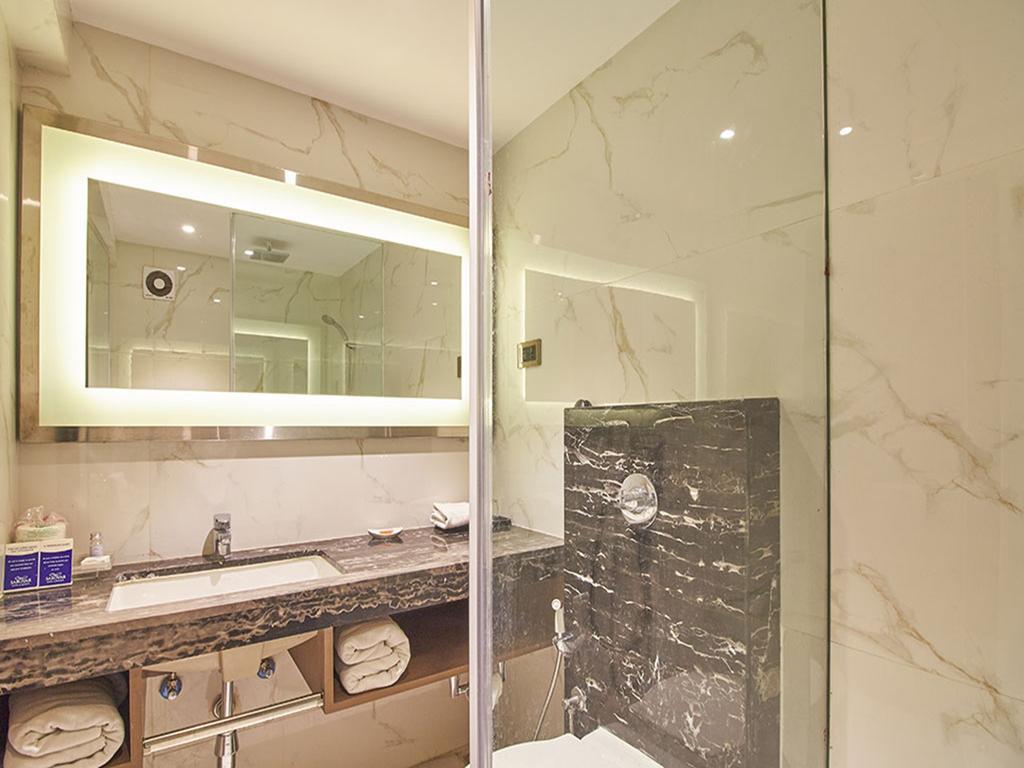 Sarovar Portico Rivera Hotel 4*