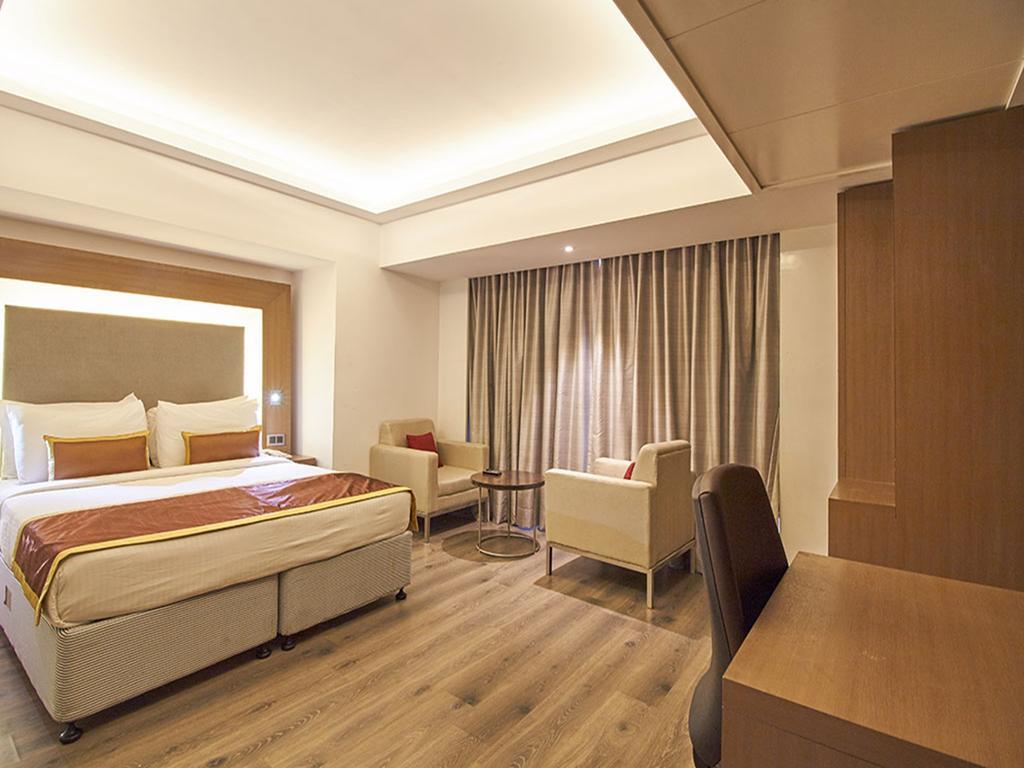 Sarovar Portico Rivera Hotel
