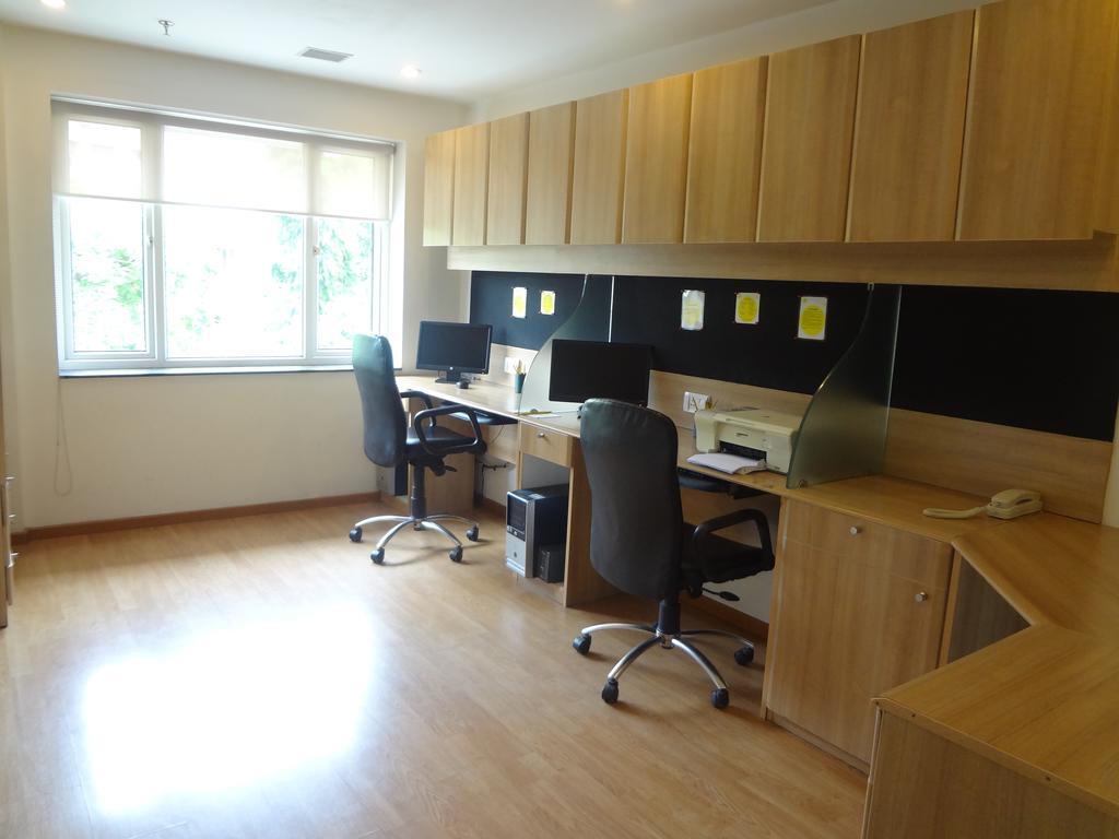 Lemon Tree Hotel, 4*