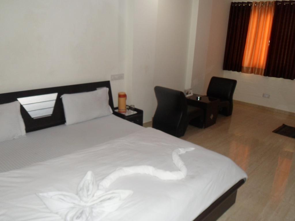 Rajdeep Hotel 2*