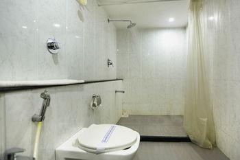 Hotel Zo Navrangpura Commerce College
