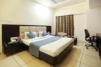 Hotel Zo Navrangpura Commerce College