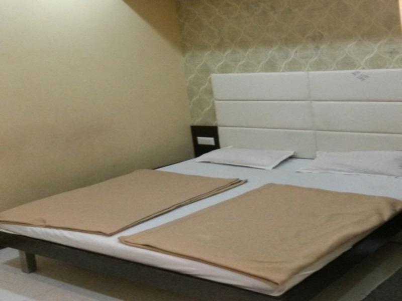 Hotel Maruti Ahmedabad
