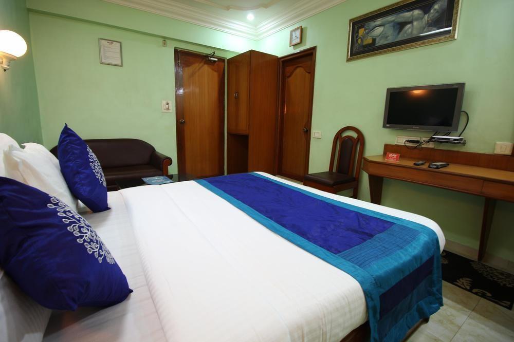 Hotel Oyo Vs Hospital Paldi 3*
