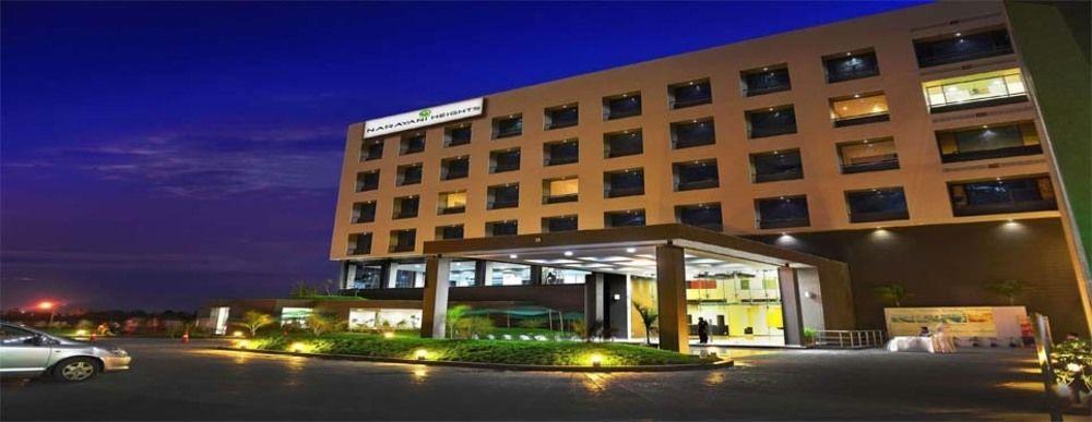 Narayani Heights, Hotel 4*