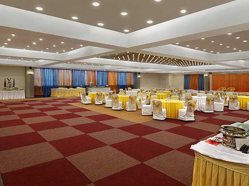 Hotel The Grand Bhagwati 4*