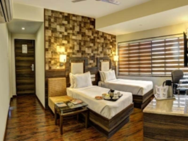 Aaram Orchard Hotel 2*
