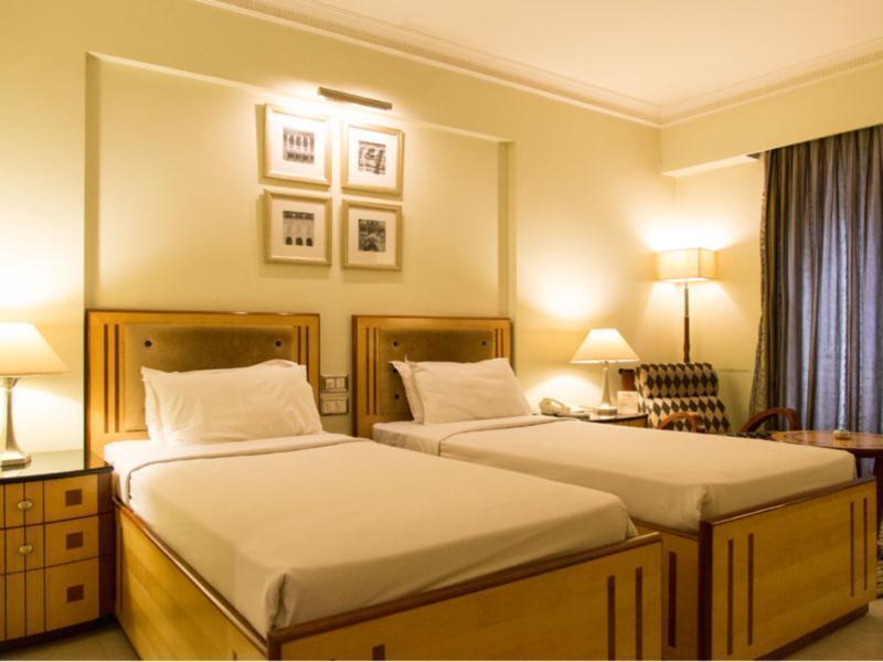 Hotel Sarovar Portico Kalupur