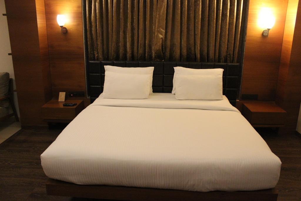 Cosmopolitan Ahmedabad