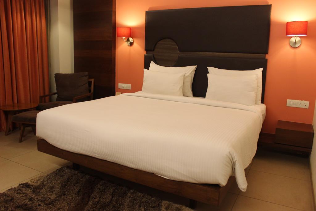 Hotel Cosmopolitan Ahmedabad