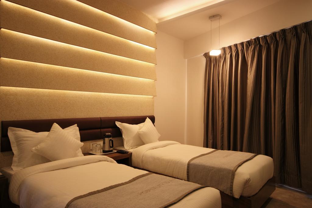 Hotel Bait