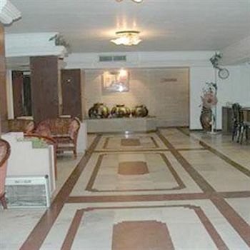 Nest Hotel 2*