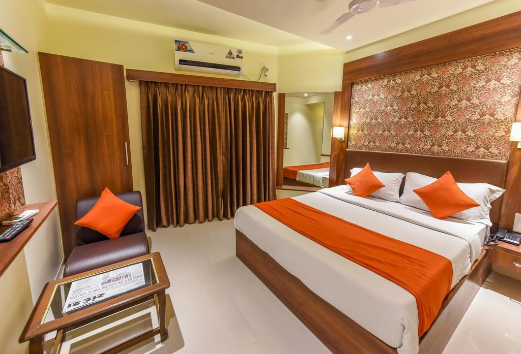 Hotel Collection O 39594 Heritage Paldi Rd Ahmedabad