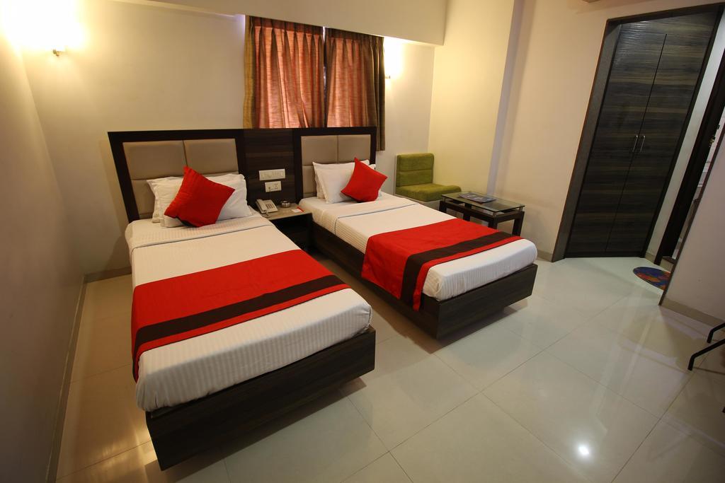 Oyo 1769 Prime 4*