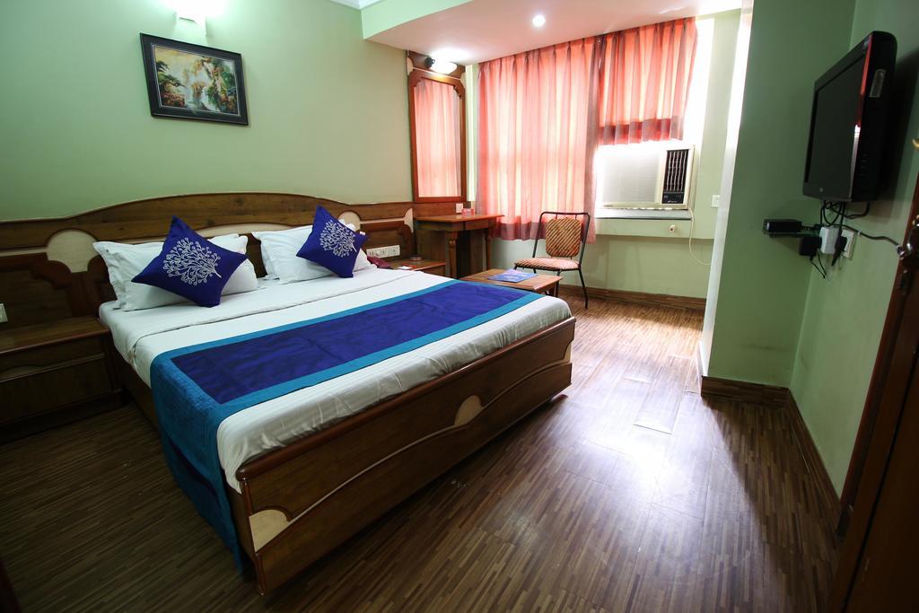 Oyo 1769 Prime 4*