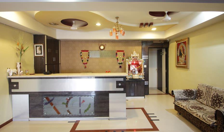 Hotel Om Palace Hotel Ahmedabad