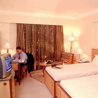 Hotel Sarovar Portico Kalupur