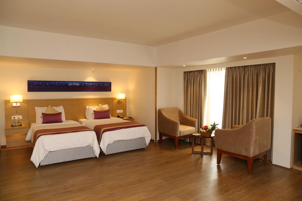 Sarovar Portico Rivera 4* Ahmedabad