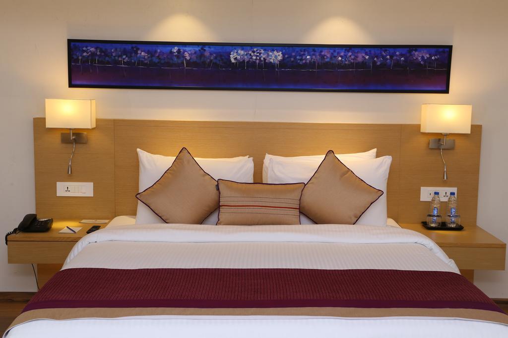 Sarovar Portico Rivera Hotel