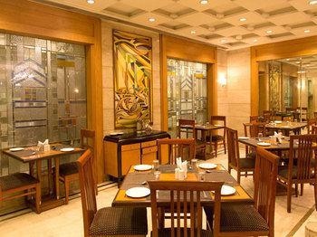Hotel Sarovar Portico Kalupur