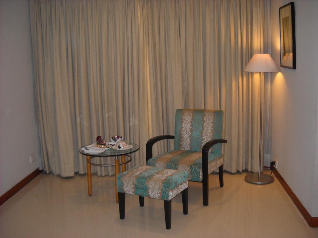 Hotel Bloomsuites L 4*
