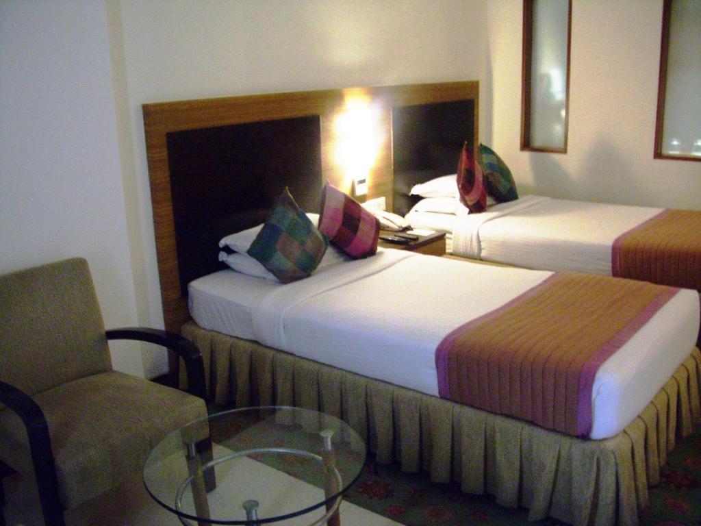 Bloomsuites L Hotel
