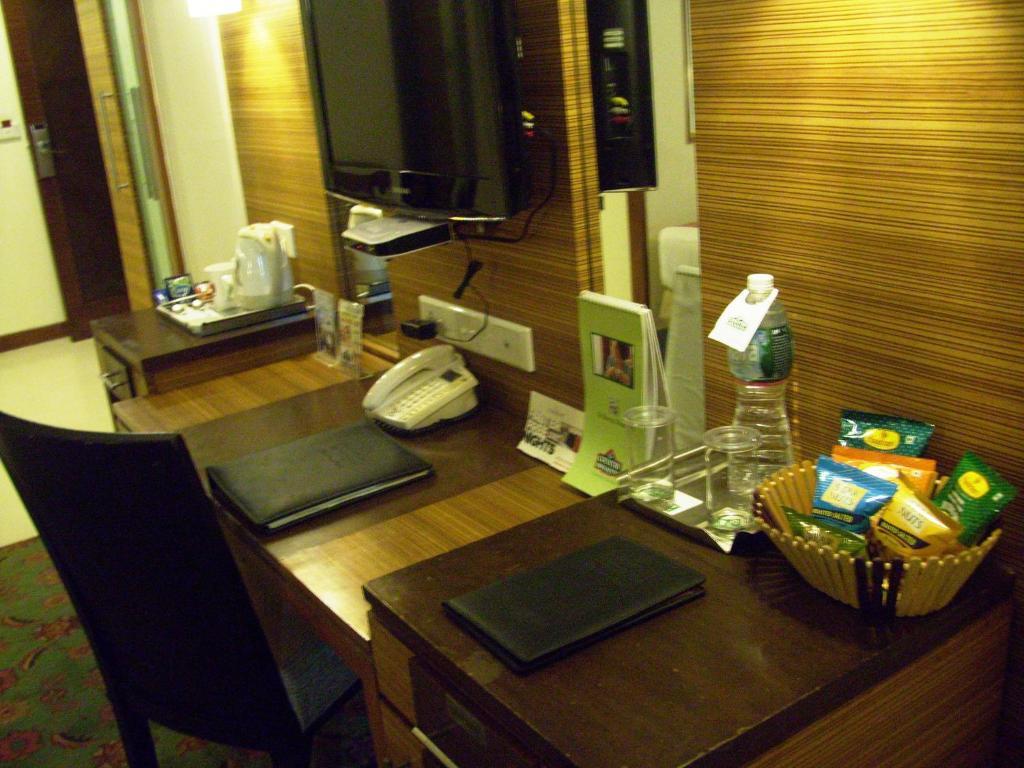 Bloomsuites L Hotel