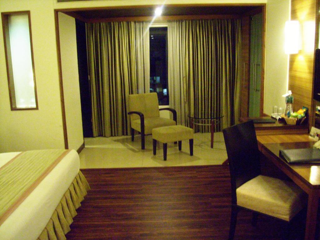 Bloomsuites L 4* Ahmedabad