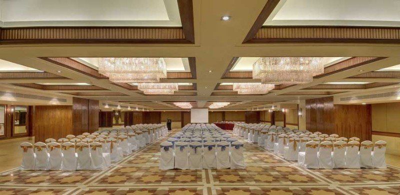 Hotel Pride Plaza Hotel, Ahmedabad