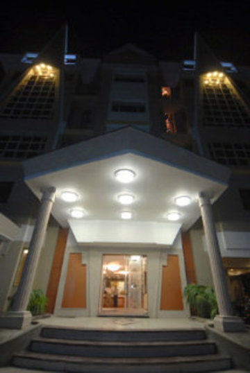 Hotel Epsilon