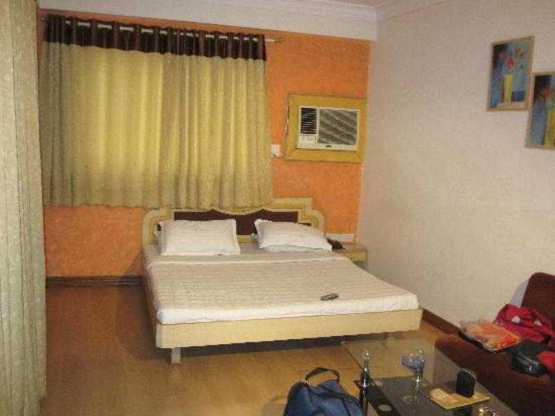 Host Hotel 3*
