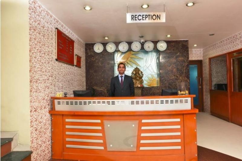 Hotel Epsilon