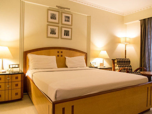 Sarovar Portico Kalupur 3*