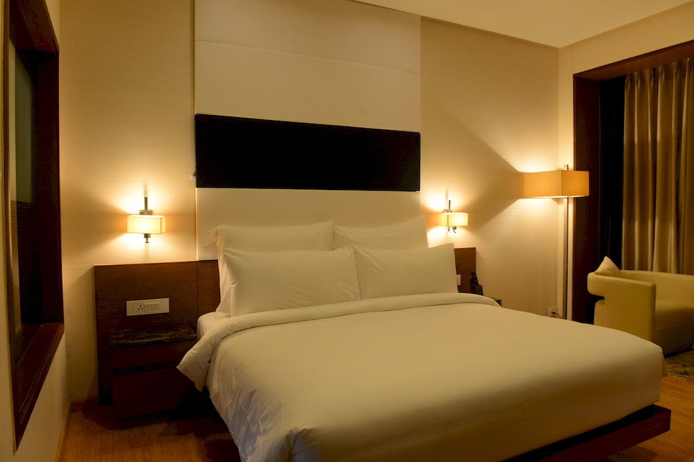 Narayani Heights, Hotel