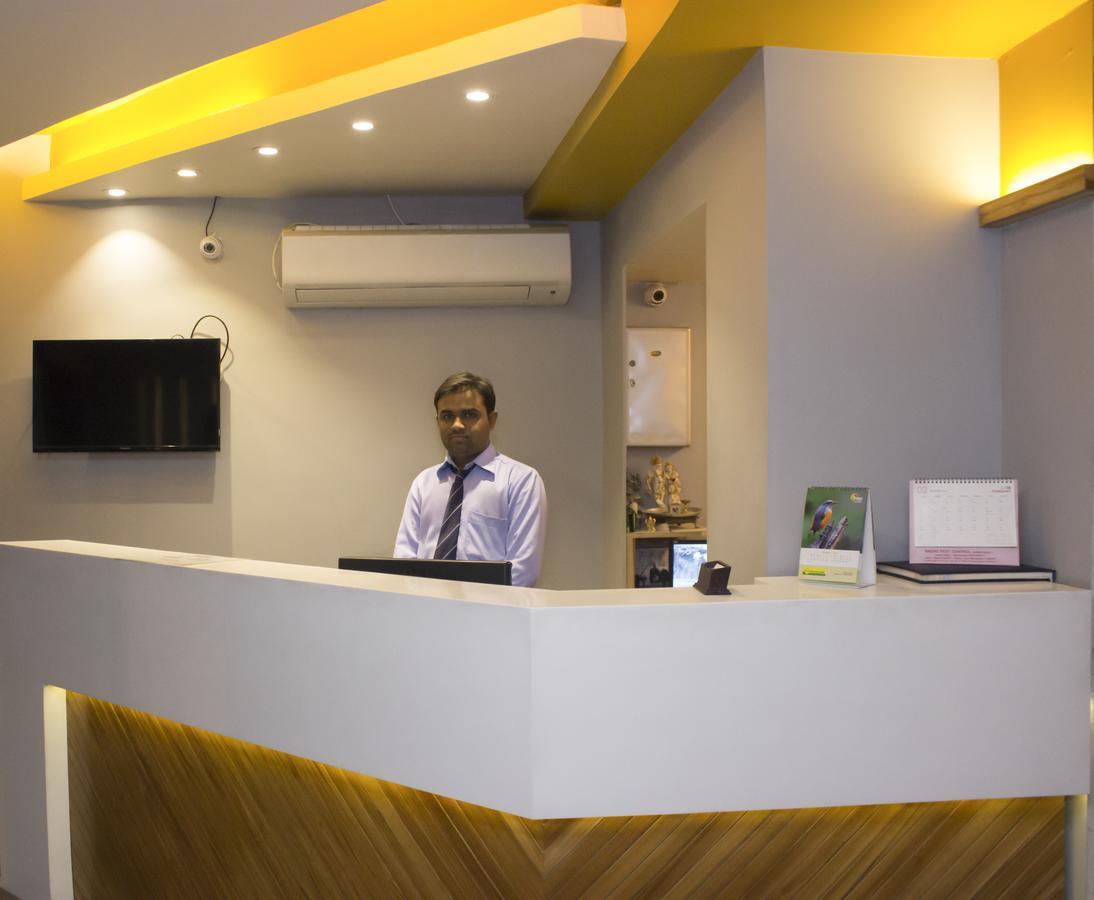 Oyo Flagship 36844 Riverfront 2* Ahmedabad