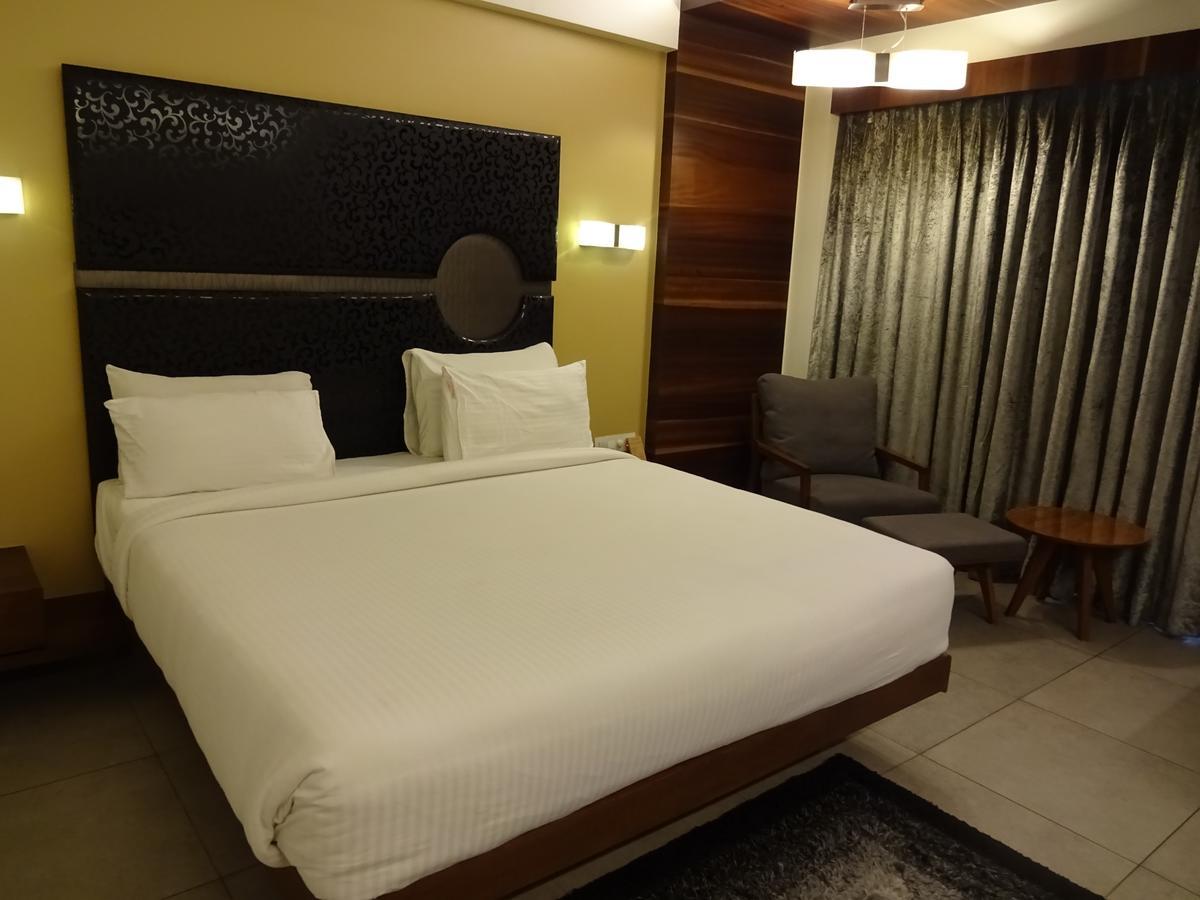 Hotel Cosmopolitan Ahmedabad