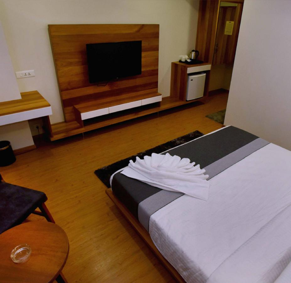 Grand Elegance Hotel 3*