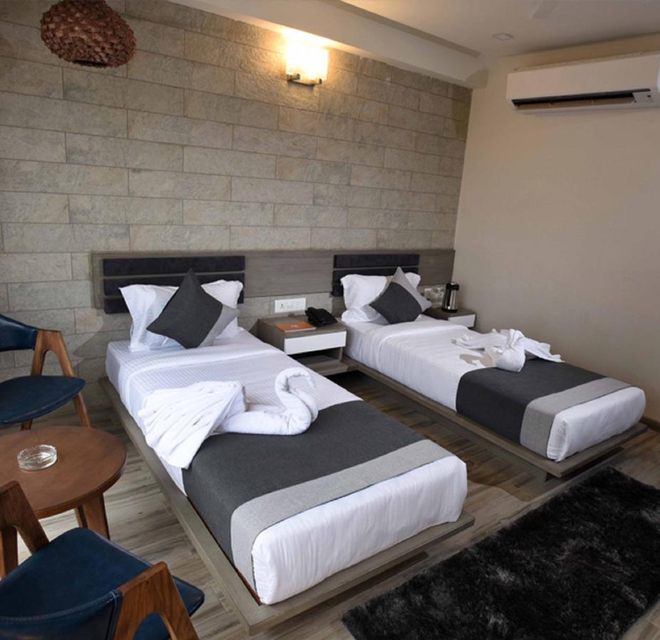 Hotel Grand Elegance 3*
