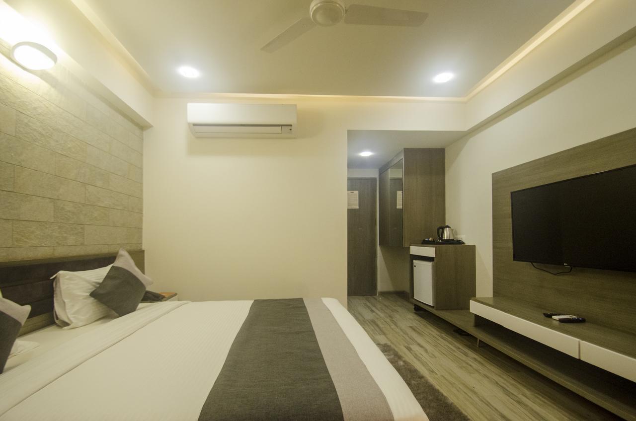 Hotel Grand Elegance 3*