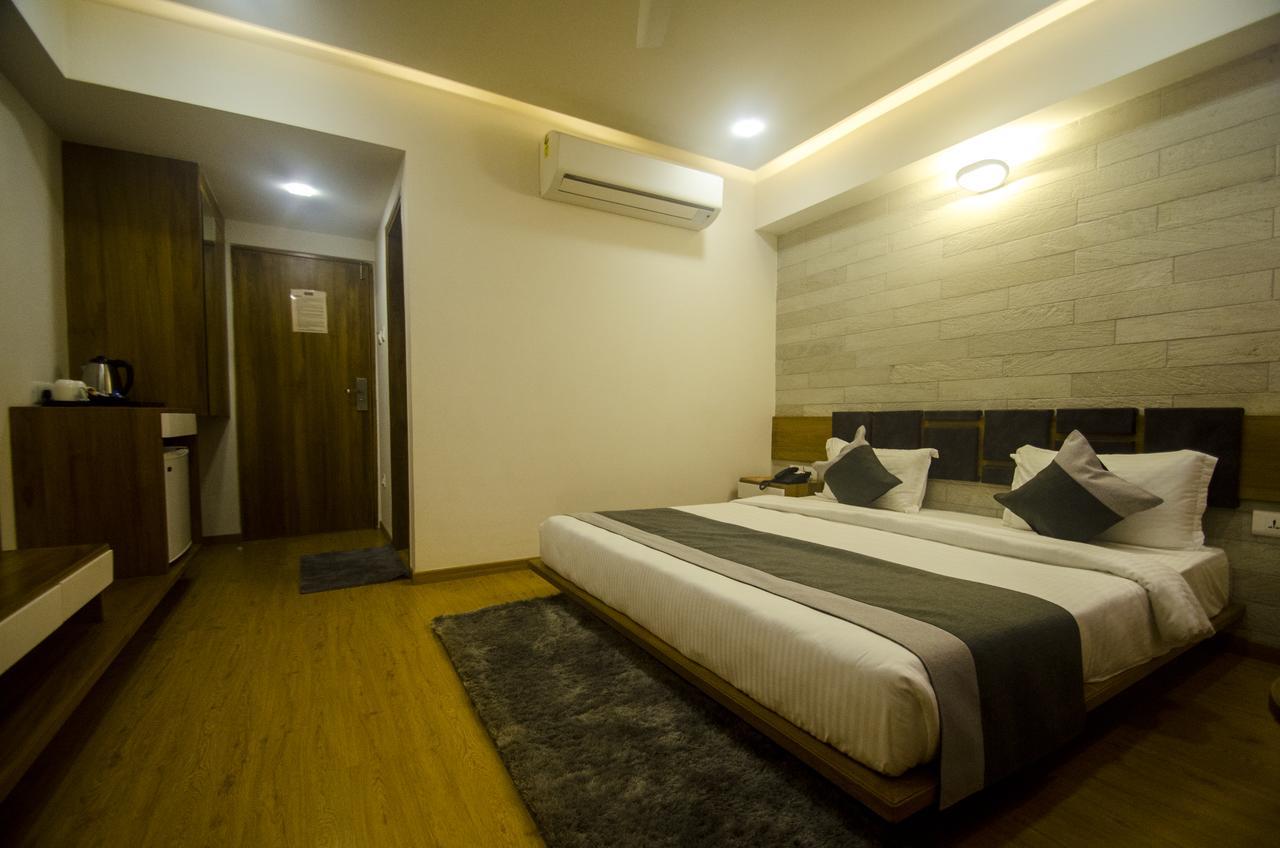 Hotel Grand Elegance 3*