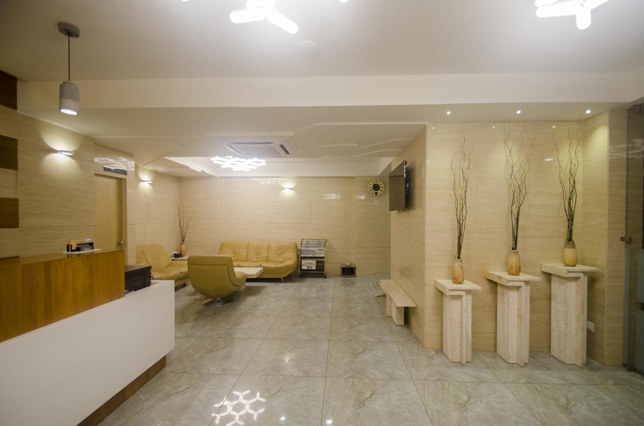 Hotel Grand Elegance
