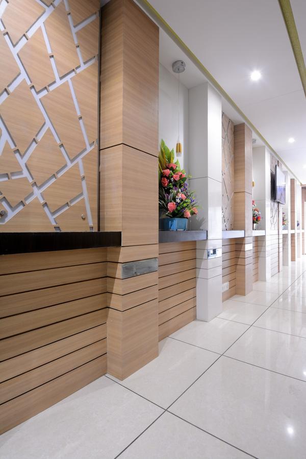 One Up Hotel Ahmedabad