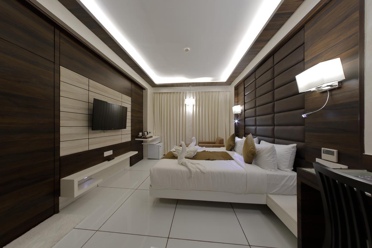 Hotel Silver Heights Ahmedabad