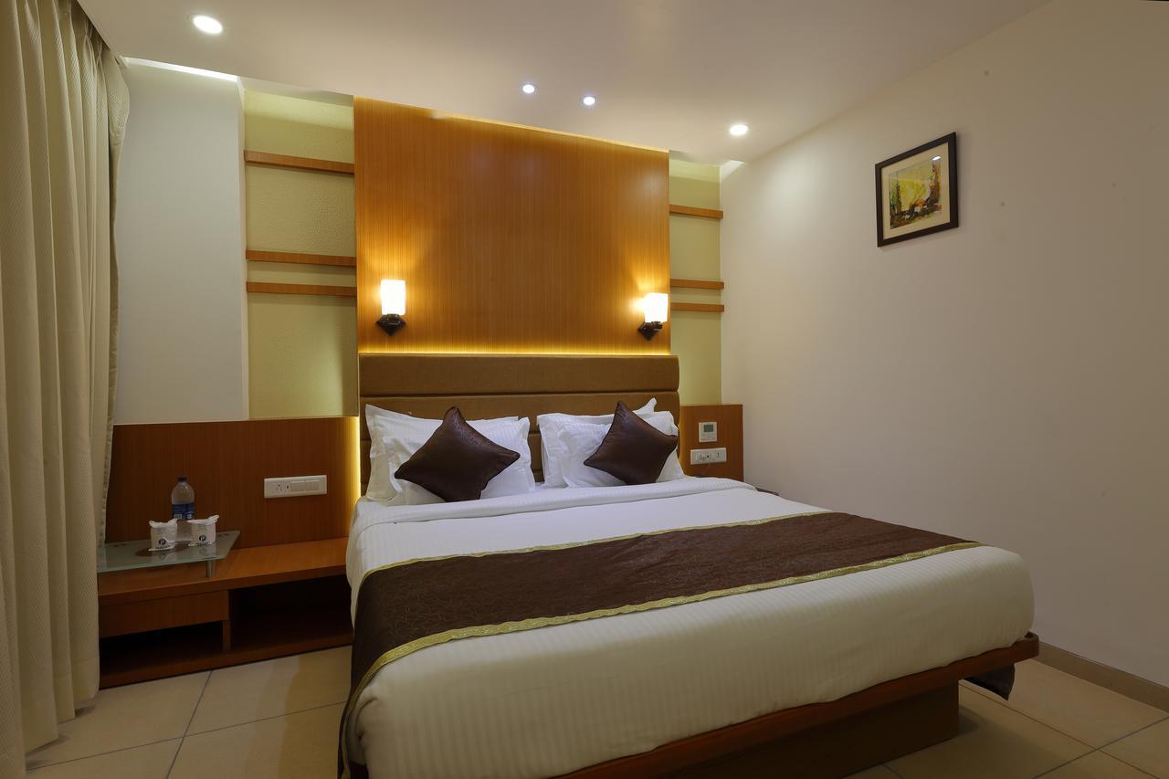 Hotel Pragati The Grand 3*